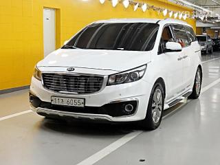 KNAMC81ABJS433920 2018 KIA  CARNIVAL 9 SEATS 2.2 DIESEL PRESTIGE-1