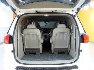 KNAMC81ABJS433920 2018 KIA  CARNIVAL 9 SEATS 2.2 DIESEL PRESTIGE-4