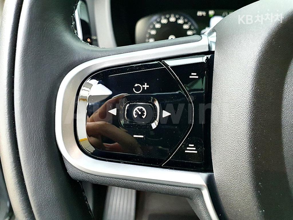 2019 VOLVO XC60 D5 INSCRIPTION - 16