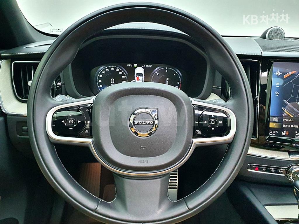 2019 VOLVO XC60 D5 INSCRIPTION - 9
