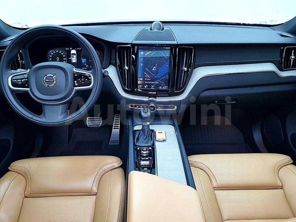 2019 VOLVO XC60 D5 INSCRIPTION - 7