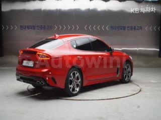 KNAE651BDLS070913 2020 KIA STINGER 2.2 DIESEL 4WD PLATINUM-3