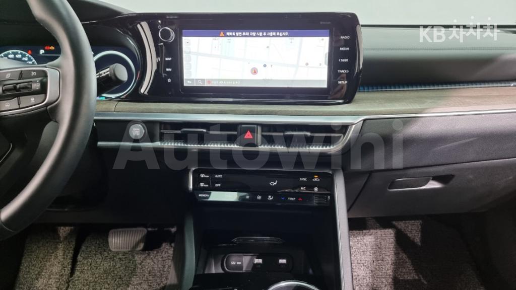 2021 KIA K5 3RD GEN 1.6 GASOLINE TURBO SIGNATURE - 14