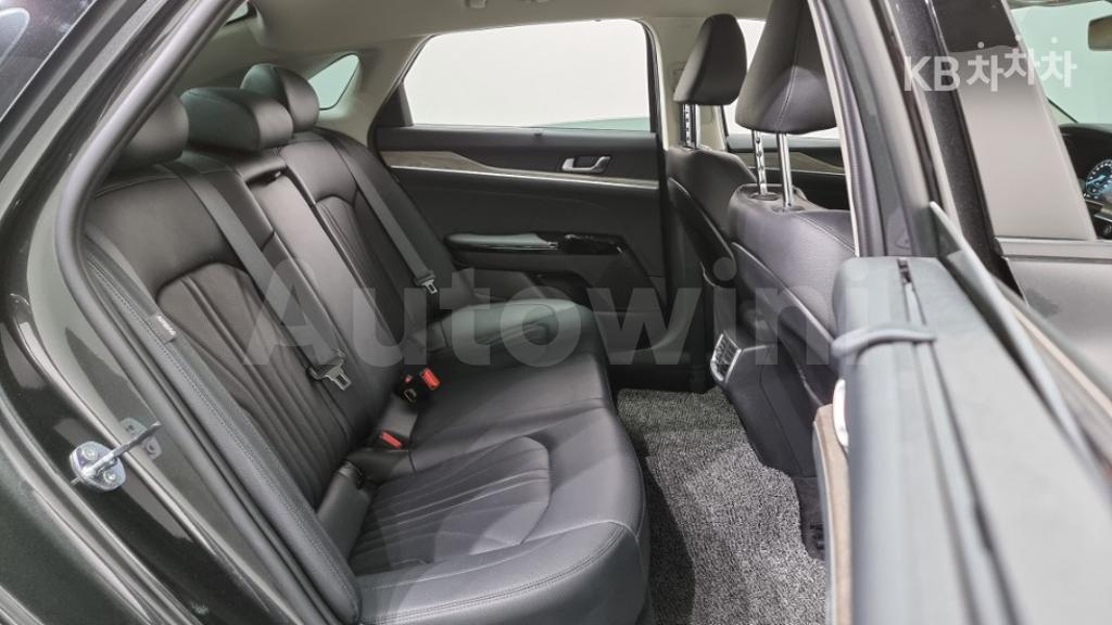 2021 KIA K5 3RD GEN 1.6 GASOLINE TURBO SIGNATURE - 10