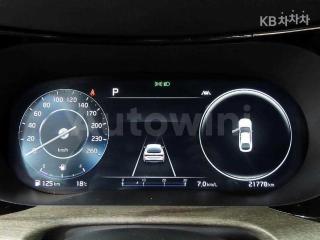 KNAG341ABMA104678 2021 KIA K5 3RD GEN 2.0 GASOLINE NOBLESSE-4