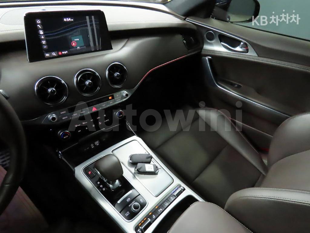 2020 KIA STINGER 2.2 DIESEL 2WD PLATINUM - 9