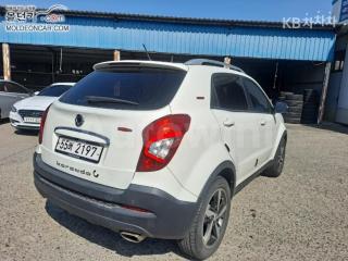 KPBBH2AW1HP253566 2017 SSANGYONG  STYLE KORANDO C 2.2 EXTREME 2WD-2