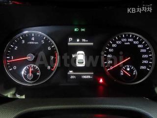 2021 KIA K5 3RD GEN 2.0 GASOLINE PRESTIGE - 9