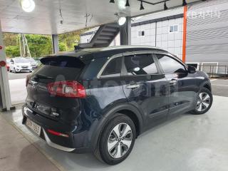 2018 KIA  NIRO 1.6 HEV NOBLESSE - 4
