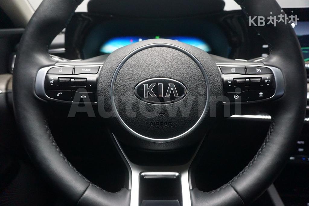 2021 KIA K5 3RD GEN 2.0 GASOLINE NOBLESSE - 9