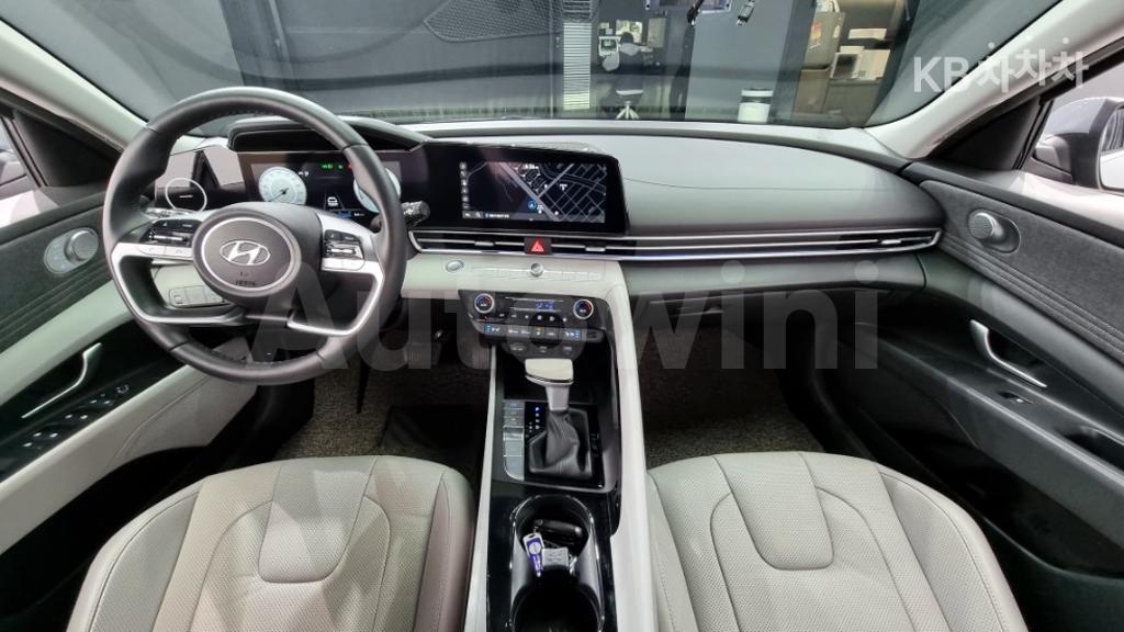 2021 HYUNDAI  AVANTE HYBIRD CN7  인스퍼레이션 - 7