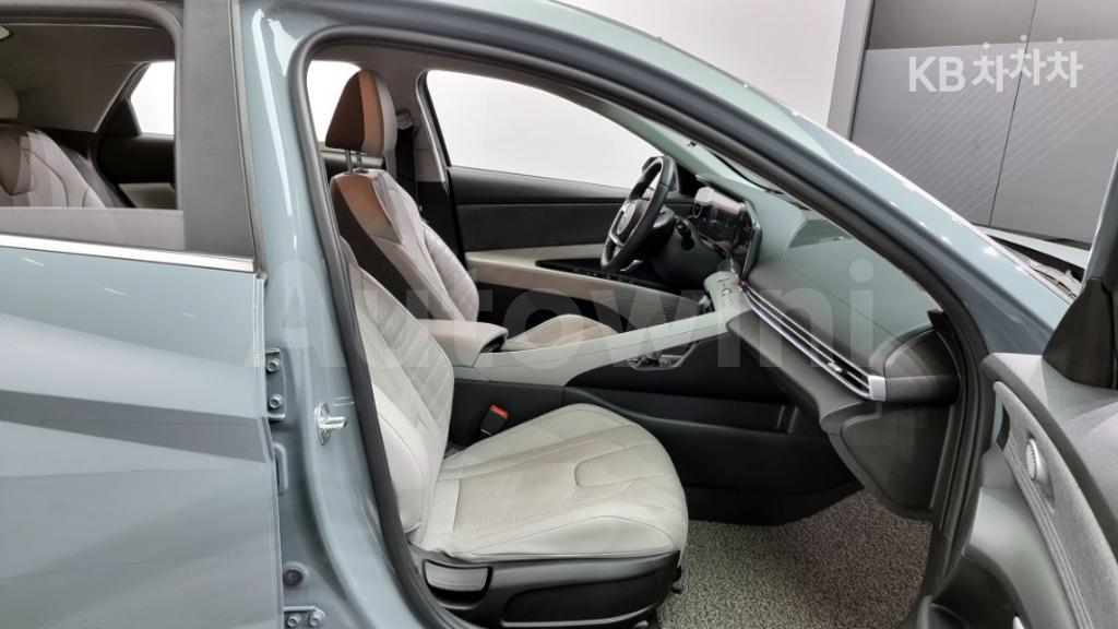 2021 HYUNDAI  AVANTE HYBIRD CN7  인스퍼레이션 - 11