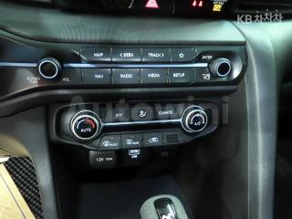 2021 HYUNDAI VELOSTER EXTREME - 10