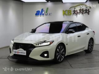 1N4AA6AVXKC382950 2019 NISSAN MAXIMA 3.5 플라티늄-0
