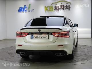 1N4AA6AVXKC382950 2019 NISSAN MAXIMA 3.5 플라티늄-2