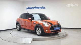 WMWXU1103K2H35599 2019 MINI COOPER 1.6 BASIC-0