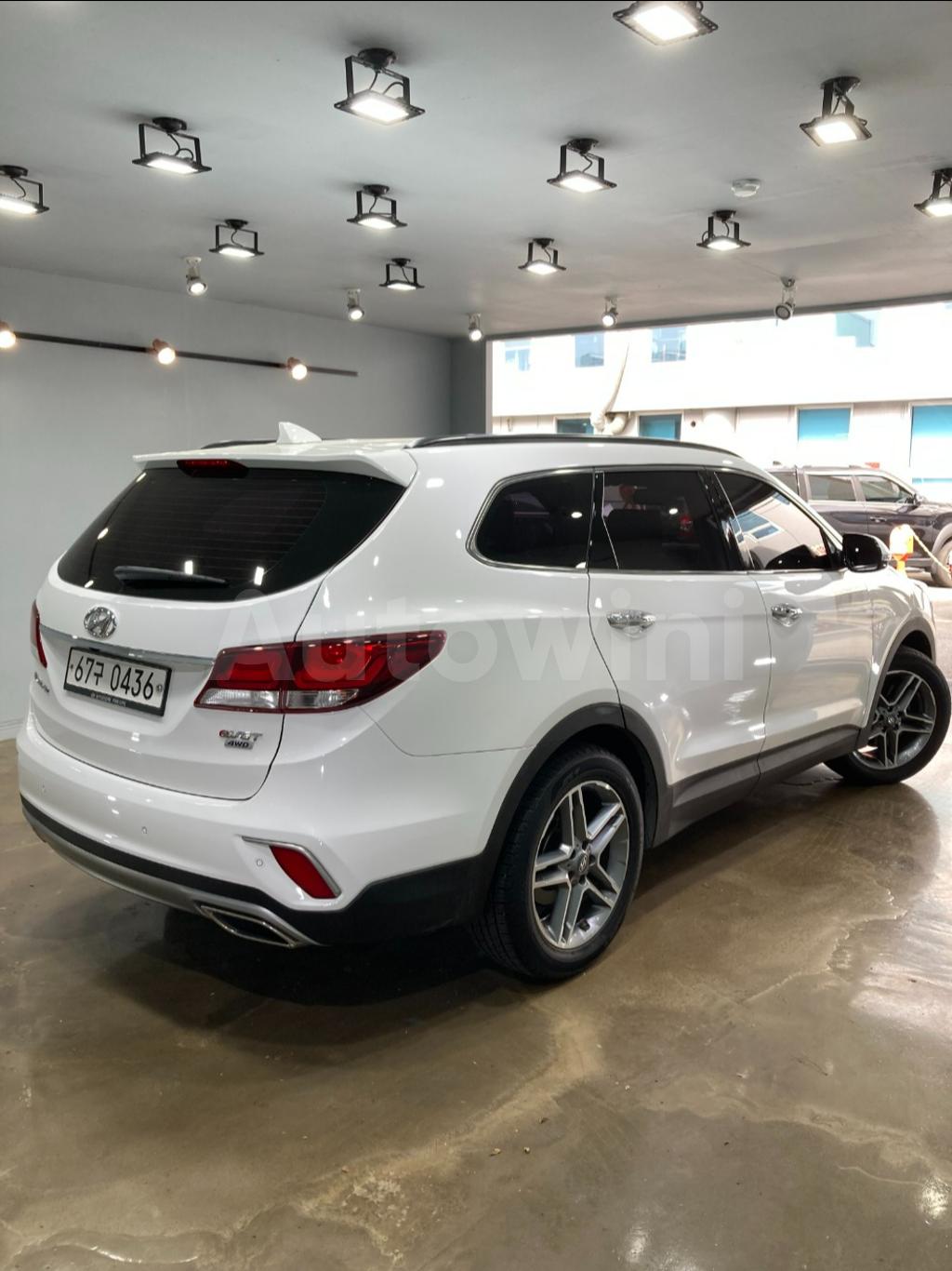 KMHSN81XBHU201843 2017 HYUNDAI MAXCRUZ DIESEL(E-VGT)2.2 4WD EXCLUSIVE 7 SEATS BASIC-1