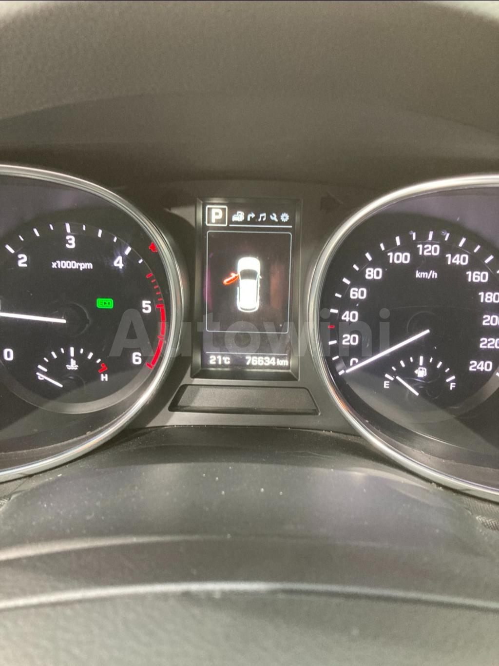 KMHSN81XBHU201843 2017 HYUNDAI MAXCRUZ DIESEL(E-VGT)2.2 4WD EXCLUSIVE 7 SEATS BASIC-3