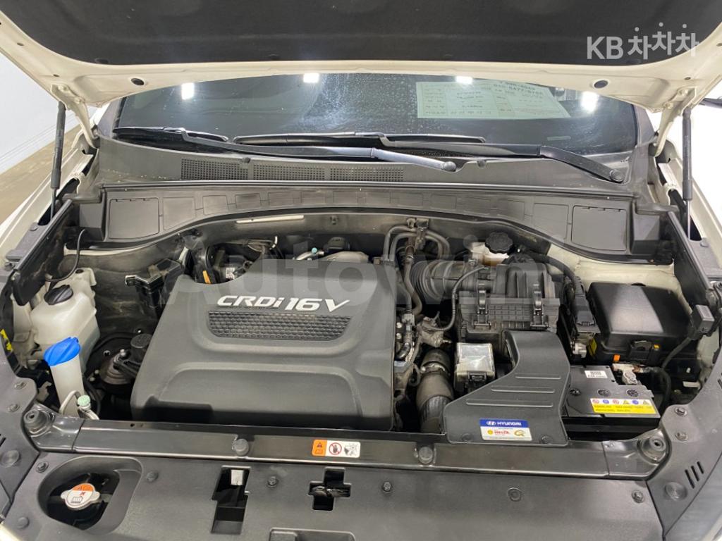 KMHSN81XBHU201843 2017 HYUNDAI MAXCRUZ DIESEL(E-VGT)2.2 4WD EXCLUSIVE 7 SEATS BASIC-5