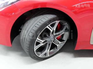 2020 KIA STINGER 3.3 TURBO 4WD GT - 20