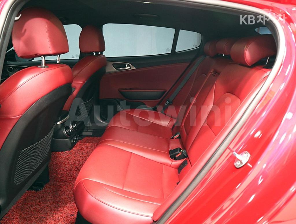 2020 KIA STINGER 2.2 DIESEL 2WD PLATINUM - 14
