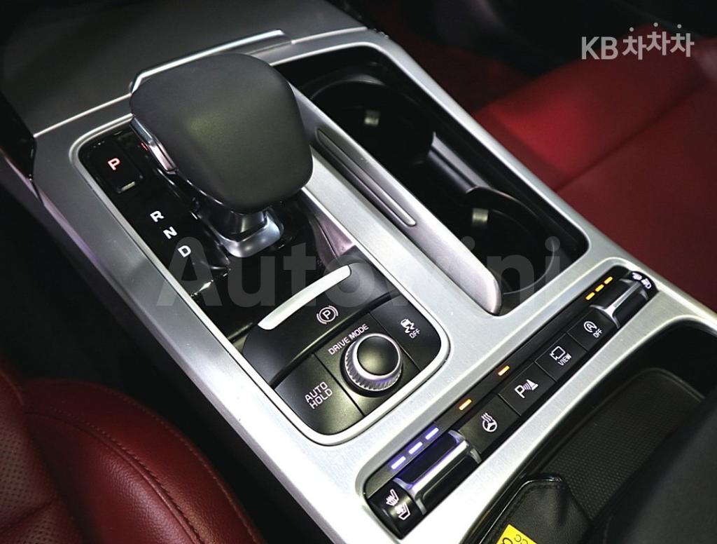2020 KIA STINGER 2.2 DIESEL 2WD PLATINUM - 19