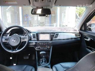 KNACB81CGHA052542 2017 KIA  NIRO 1.6 HEV PRESTIGE-4
