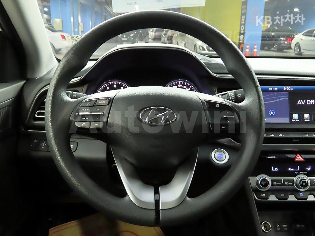 2020 HYUNDAI AVANTE AD ELANTRA 1.6 GDI SMART - 10