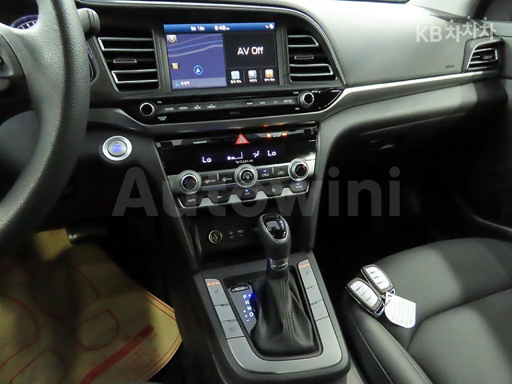 2020 HYUNDAI AVANTE AD ELANTRA 1.6 GDI SMART - 11