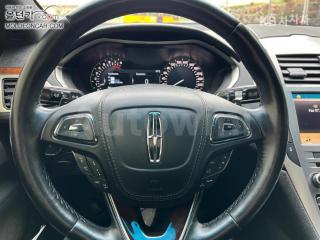 2017 LINCOLN MKZ 2.0L GTDI RESERVE 300A AWD - 9