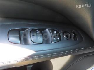 2016 NISSAN PATHFINDER 3.5 4WD SE - 11