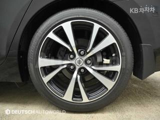 1N4AA6APXJC378039 2018 NISSAN MAXIMA 3.5 플라티늄-4