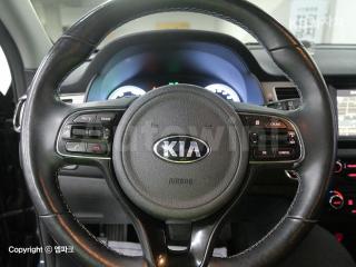 2017 KIA  NIRO 1.6 HEV PRESTIGE - 8
