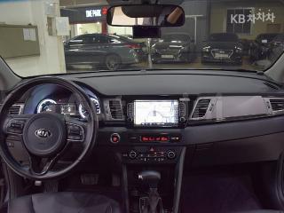 KNACB81CGHA015259 2017 KIA  NIRO 1.6 HEV PRESTIGE-3
