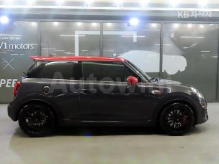 WMWXM9108K2H04976 2019 MINI COOPER S 1.6 JCW 캠든-2