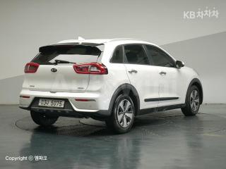 2018 KIA  NIRO 1.6 HEV PRESTIGE - 3
