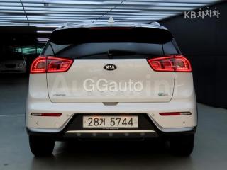 2018 KIA NIRO 1.6 PRESTIGE - 4