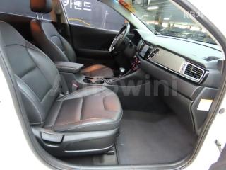2018 KIA NIRO 1.6 PRESTIGE - 18