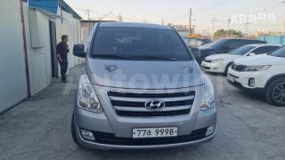 KMFWBX7KBHU887760 2017 HYUNDAI GRAND STAREX H-1 3 SEATS VAN CVX MORDERN-0
