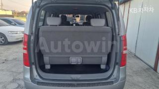 2017 HYUNDAI GRAND STAREX H-1 3 SEATS VAN CVX MORDERN - 9
