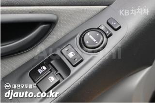 2017 HYUNDAI GRAND STAREX H-1 12 SEATS WAGON CVX SMART - 13