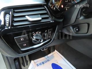 2017 BMW  5SERIES G30  520D M SPORT PLUS - 12