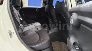 2015 MINI COOPER 5DOORS D 1.5 미드트림 - 9