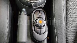 2015 MINI COOPER 5DOORS D 1.5 미드트림 - 23