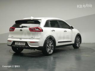 2018 KIA  NIRO 1.6 HEV NOBLESSE - 3