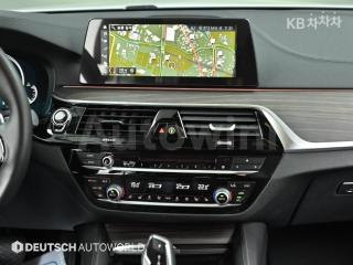 2018 BMW  5SERIES G30  520D LUXURY PLUS - 14