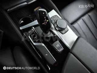 2017 BMW  5SERIES G30  530I XDRIVE M SPORT - 9