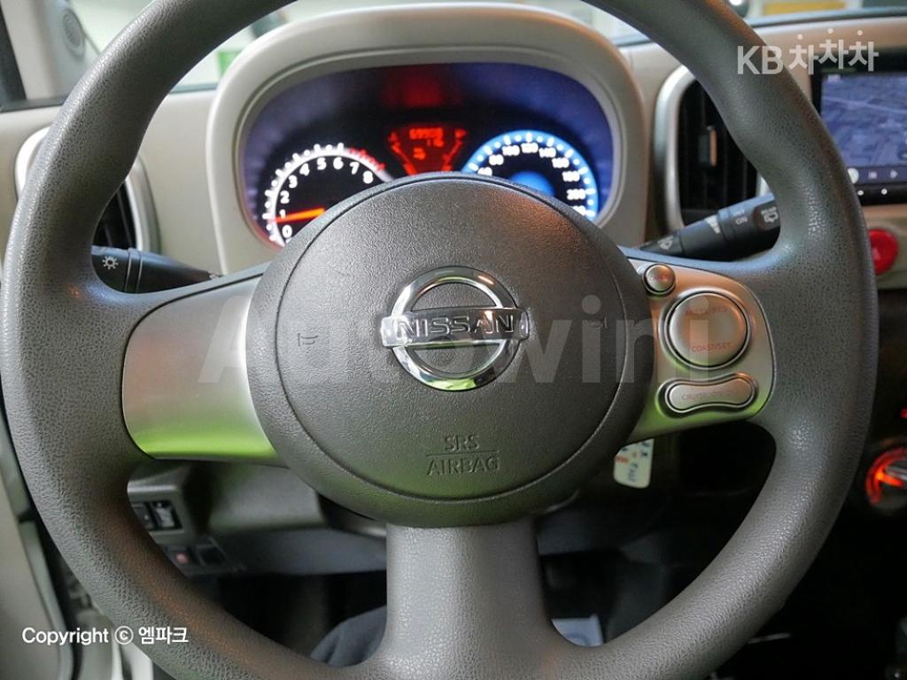 2013 NISSAN CUBE 1.8 S CVT - 8