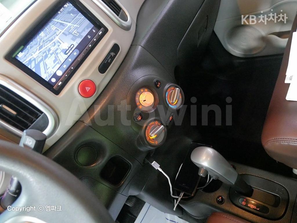 2013 NISSAN CUBE 1.8 S CVT - 9
