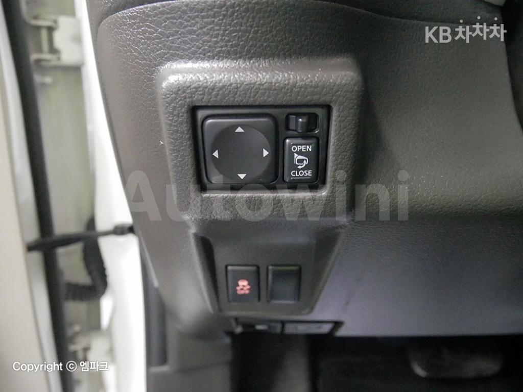 2013 NISSAN CUBE 1.8 S CVT - 16